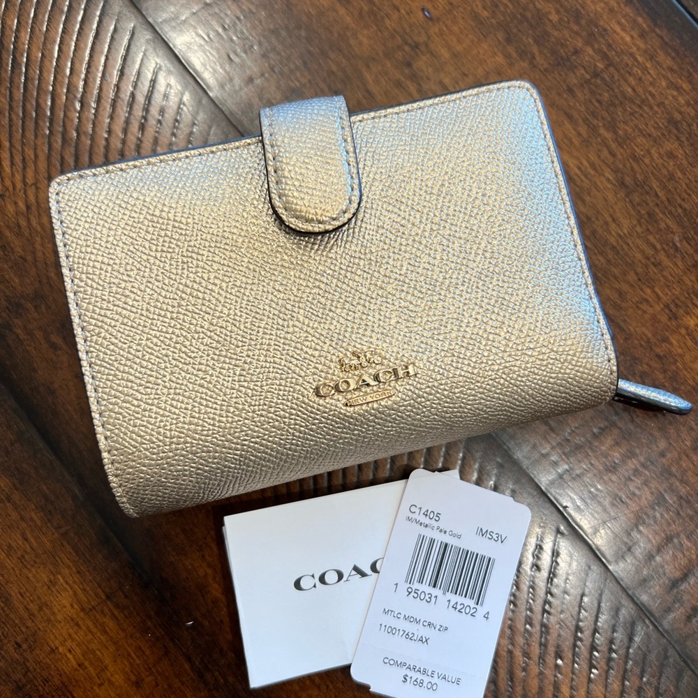 NWT Coach Metallic Medium Corner Zip Wallet Gold Leather